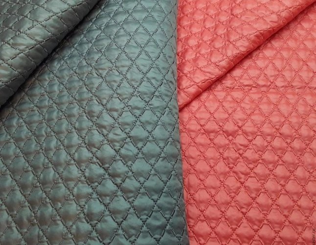 Плащівка як трендовий матеріал у продажах тканин: що обирають клієнти