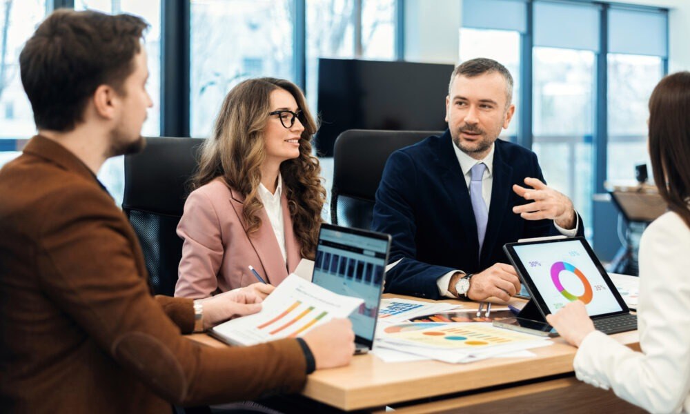 Руководитель отдела маркетинга – как найти профессионала, который выведет ваш бренд на новый уровень