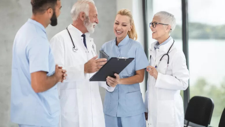 Чому лікарю важливо мати профіль в інтернеті