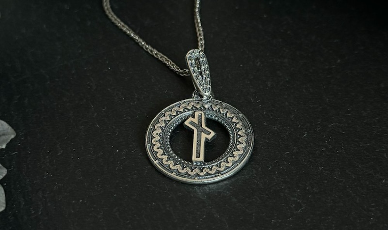 Що означає руна Наутіз в прямому і перевернутому положенні